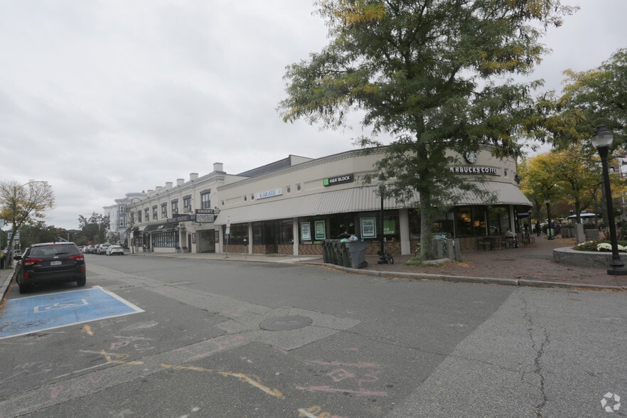 More Photos Of 325 Broadway, Arlington Freestanding For Lease