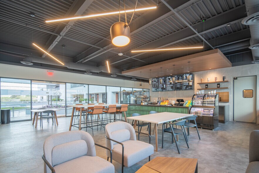 More Photos Of 1450 S Dobson Rd, Mesa Unknown For Lease