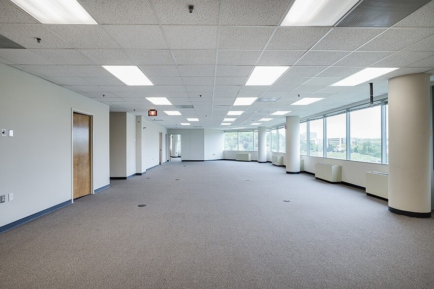 More Photos Of 4041 Powder Mill Rd, Beltsville Office Residential For Lease