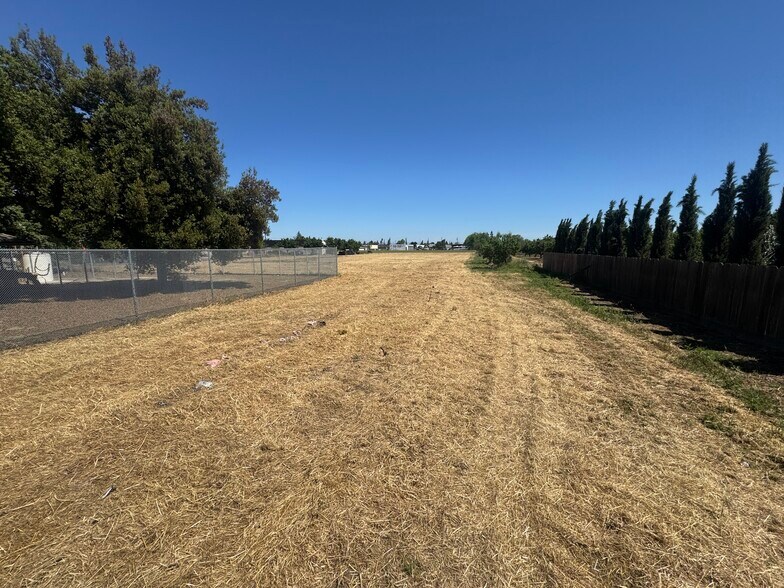 More Photos Of N Reinway Ave and Hwy 132, Waterford Land For Sale