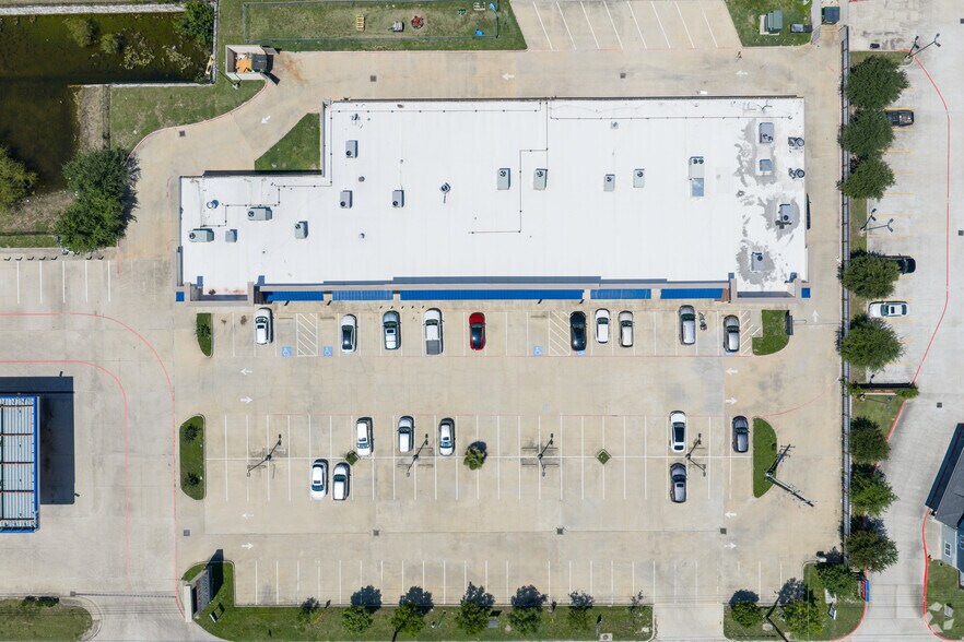 More Photos Of 10807 Huffmeister Rd, Houston Storefront Retail Office For Lease