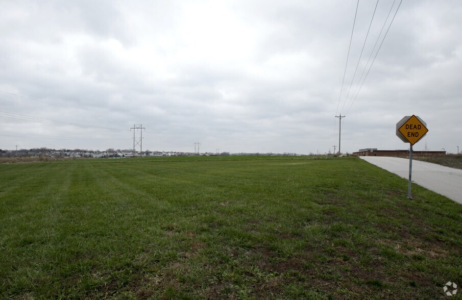 More Photos Of South Ridge Shoppes, Lake Saint Louis Land For Lease