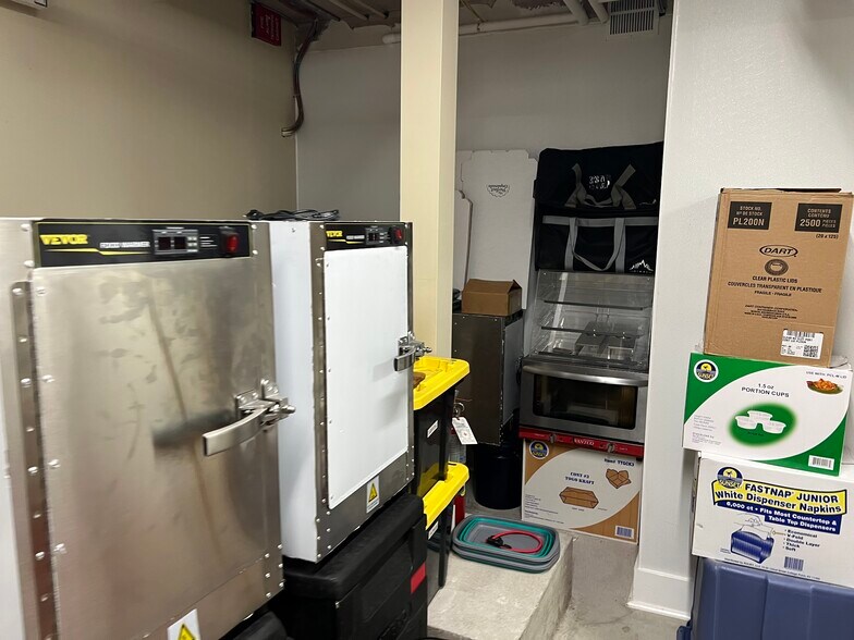 More Photos Of 28 Market St, Warren Theater Concert Hall For Lease