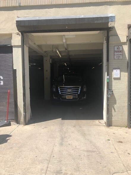 More Photos Of 31-33 School St, Yonkers Warehouse For Lease