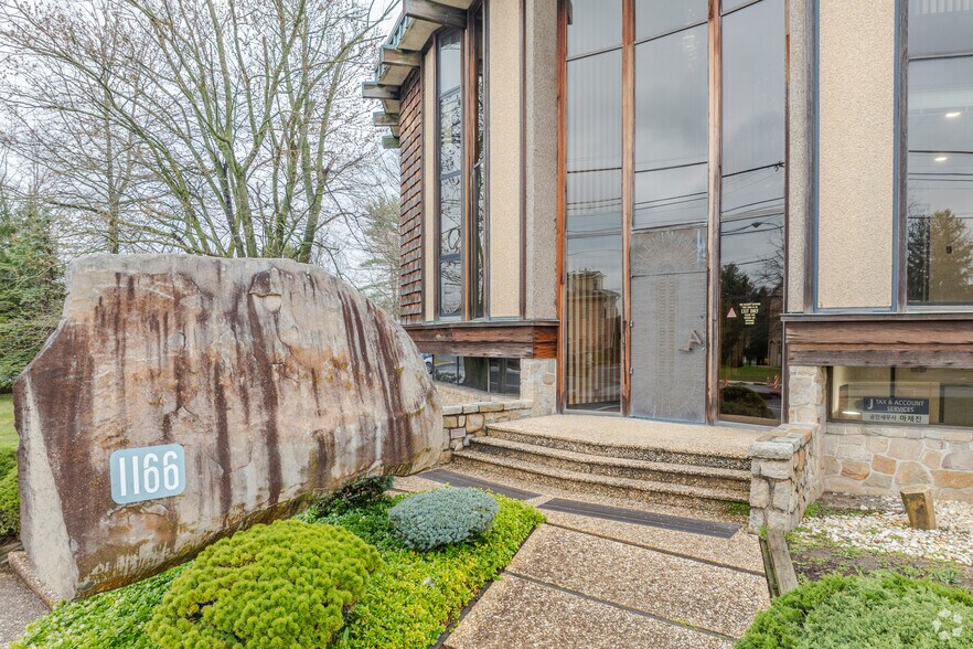 More Photos Of 1166 DeKalb Pike, Blue Bell Office For Lease