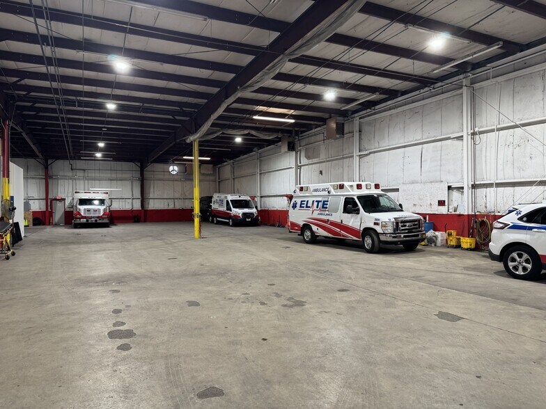 More Photos Of 3550 179th St, Hammond Warehouse For Lease
