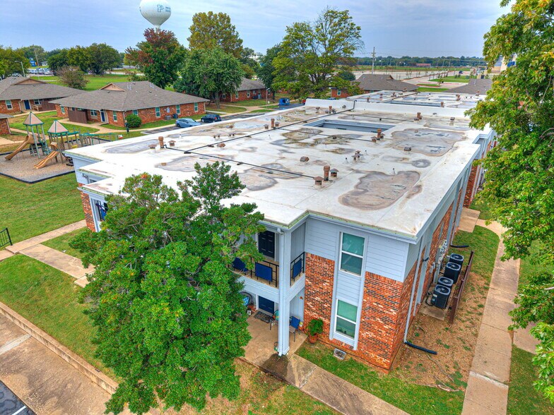 More Photos Of 1220 SE 9th St, Pryor Apartments For Sale