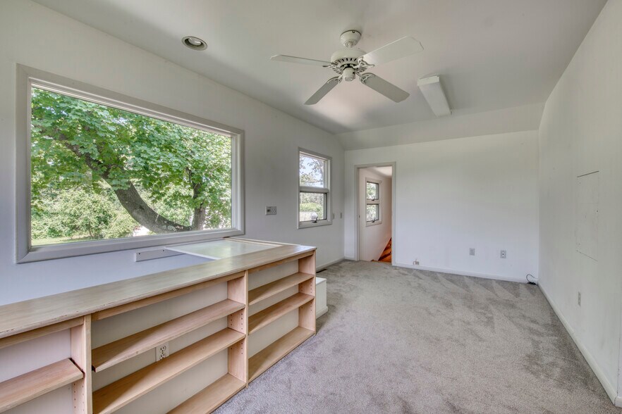 More Photos Of 270 North St, Cutchogue Office Residential For Lease