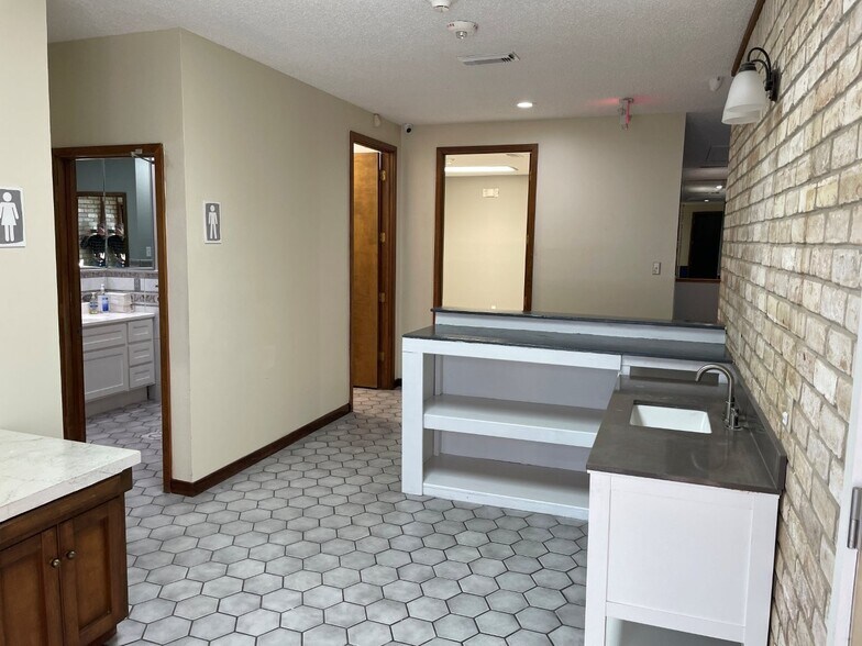 More Photos Of , Spring Unknown For Sale