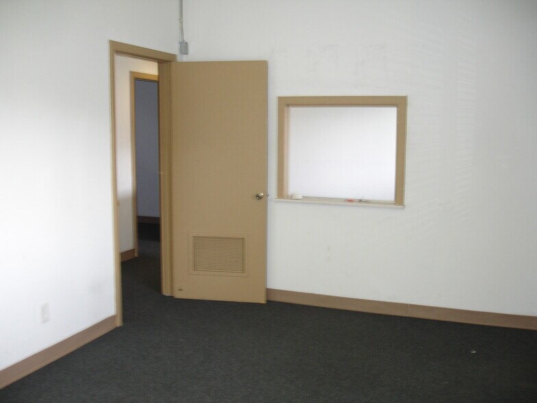 More Photos Of 1022 Pasadena Blvd, Pasadena Medical For Lease