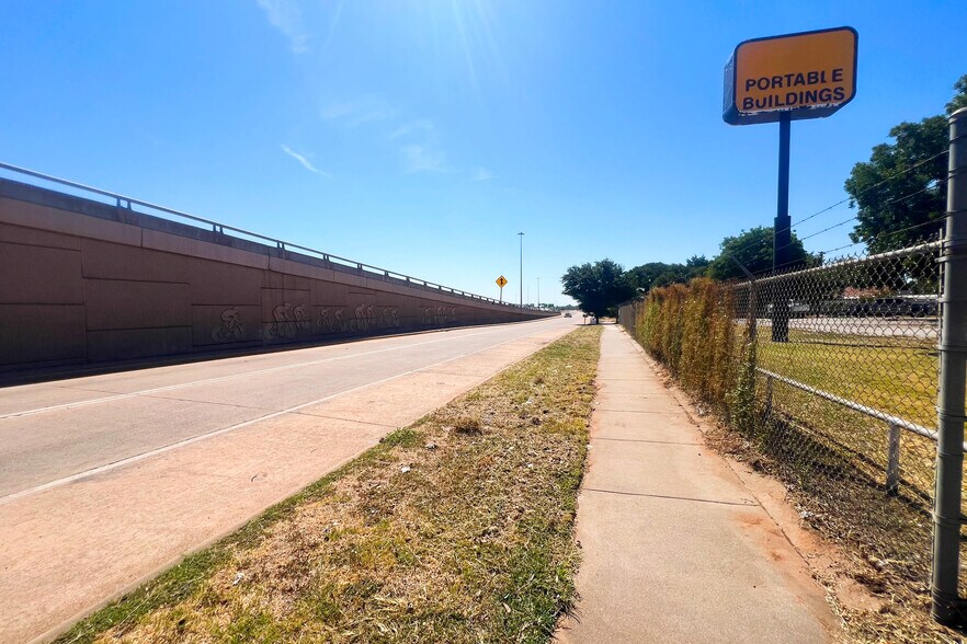 More Photos Of 231 Central Fwy E, Wichita Falls Land For Sale