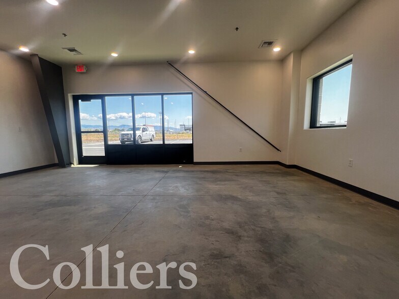 More Photos Of 4160 Lanark St, Meridian Warehouse For Lease