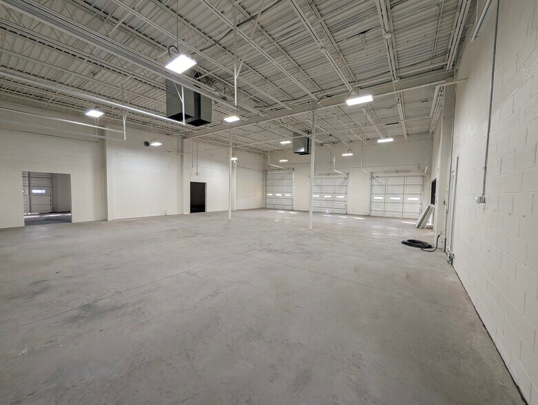 More Photos Of 1822 Todds Ln, Hampton Freestanding For Lease