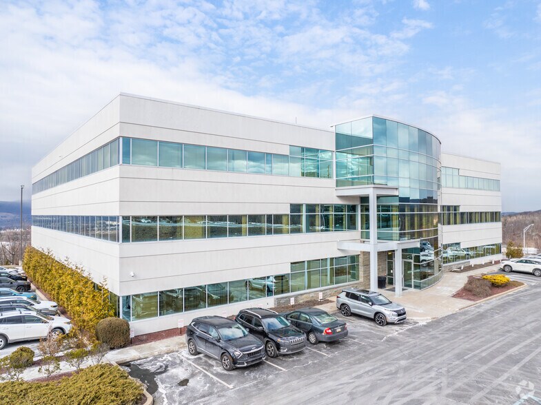 More Photos Of 54 Glenmaura National Blvd, Moosic Medical For Lease