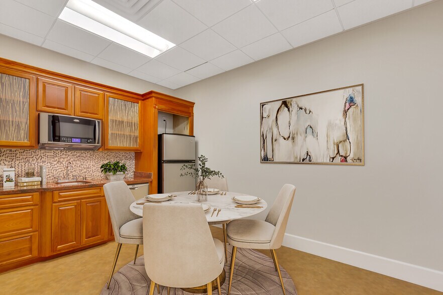 More Photos Of 2900 W Horizon Ridge Pky, Henderson Medical For Sale