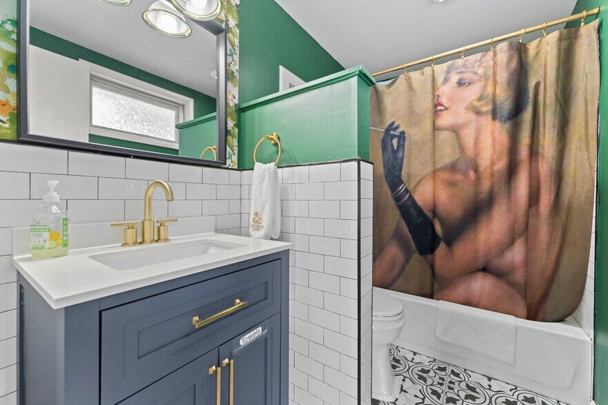 More Photos Of 214 County Road 152, Northville Hotel For Sale