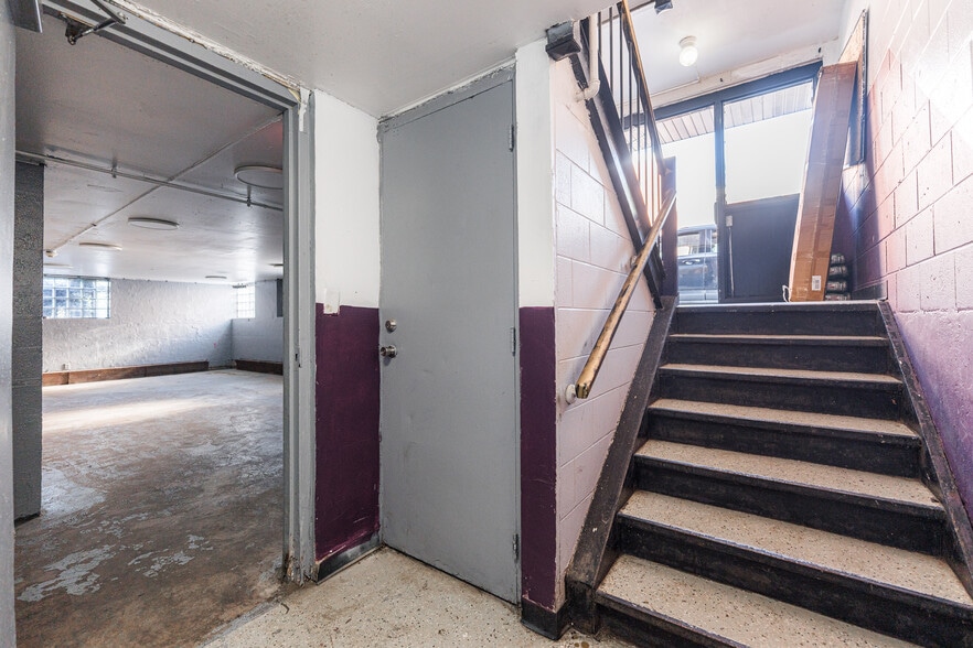 More Photos Of 919 Greenbrier Rd, Dekalb Apartments For Sale