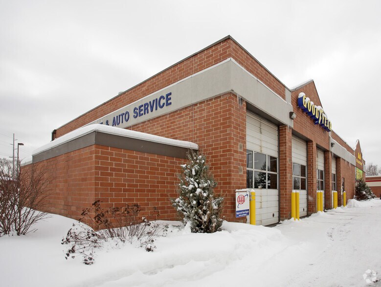 More Photos Of 12000-12014 Cr-11, Burnsville Unknown For Lease