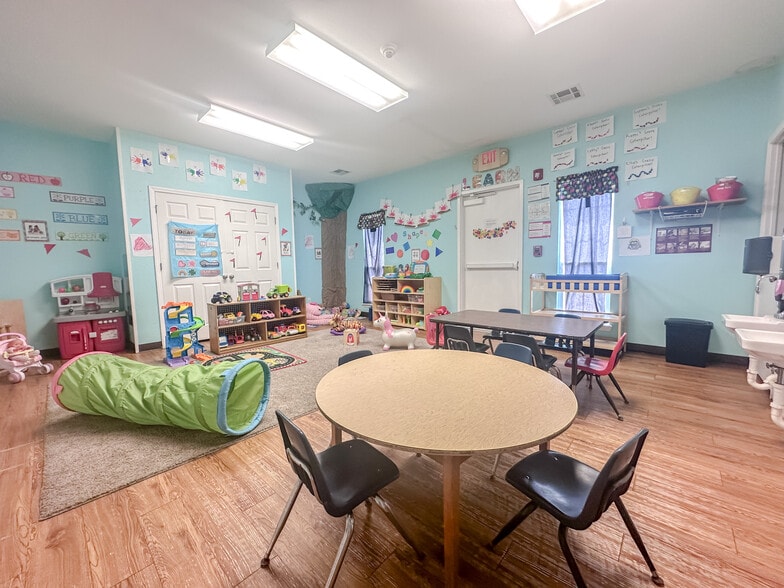 More Photos Of 710 W Broadway St, Collinsville Daycare Center For Sale