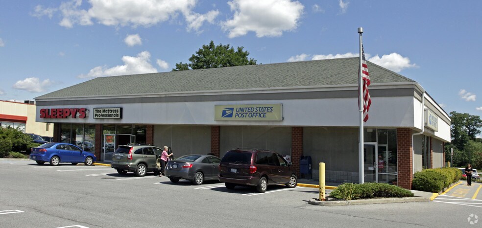 More Photos Of 2518-2572 South Rd, Poughkeepsie Unknown For Lease