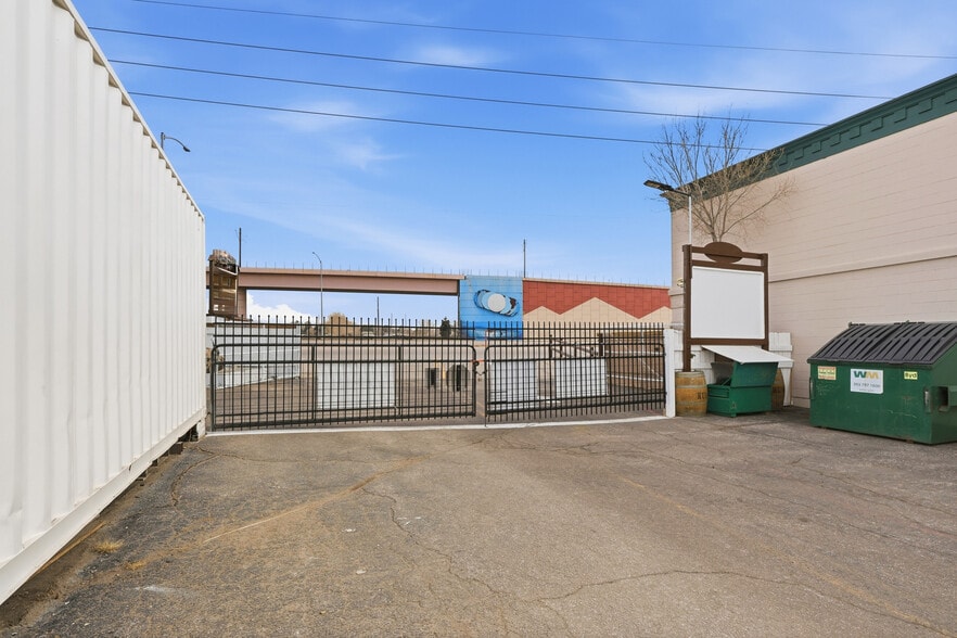 More Photos Of 4615 S Santa Fe Dr, Englewood Service For Sale