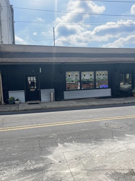 More Photos Of 16-22 N Main St, Ambler Light Manufacturing For Sale