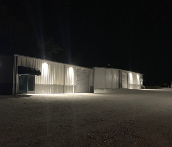 More Photos Of 1011 Upper Denton Rd, Weatherford Warehouse For Lease