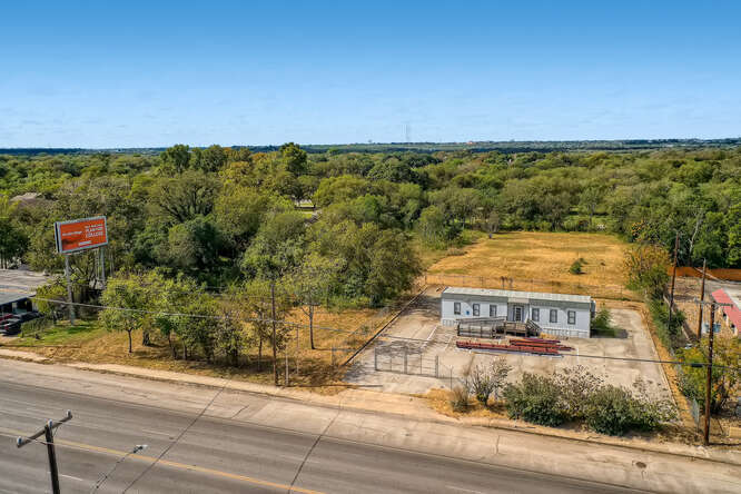 More Photos Of 2037-2041 S WW White Rd, San Antonio Land For Sale