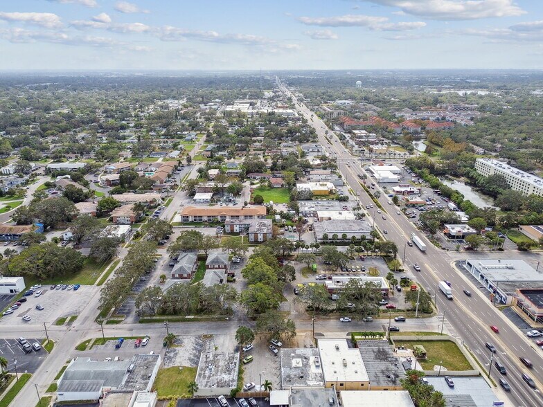 More Photos Of 1212 Rogers St, Clearwater Bar For Sale