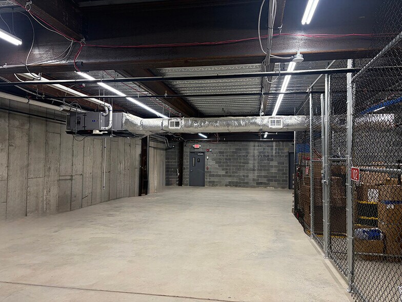 More Photos Of 293 Lafayette Ave, Hawthorne Storefront Retail Office For Lease