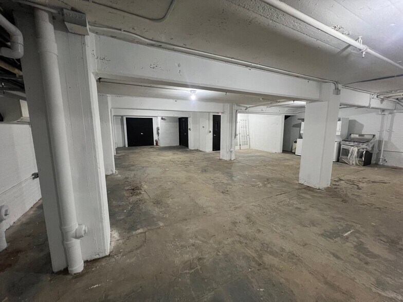 More Photos Of 190 Christopher Columbus Dr, Jersey City Office Residential For Lease