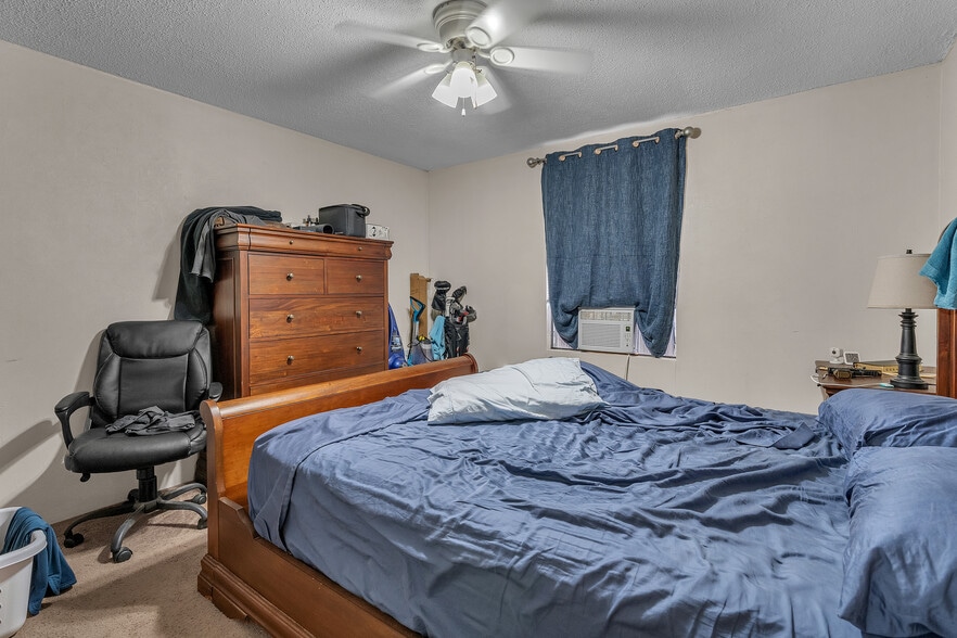 More Photos Of 5 E Plum St, Chesterfield Apartments For Sale