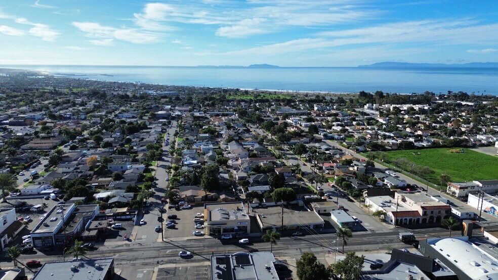More Photos Of 1876 E Main St, Ventura Freestanding For Sale