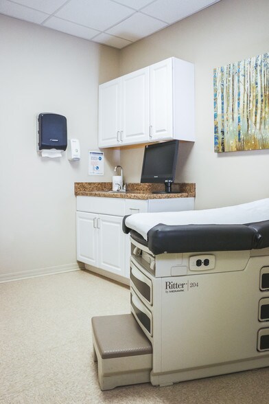 More Photos Of 5015 Shed Rd, Bossier City Freestanding For Sale