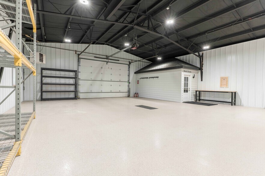 More Photos Of 3327 E Fir Ave, Fergus Falls Industrial For Sale
