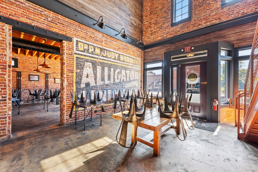 More Photos Of 219-221 N Parler Ave, Saint George Restaurant For Sale