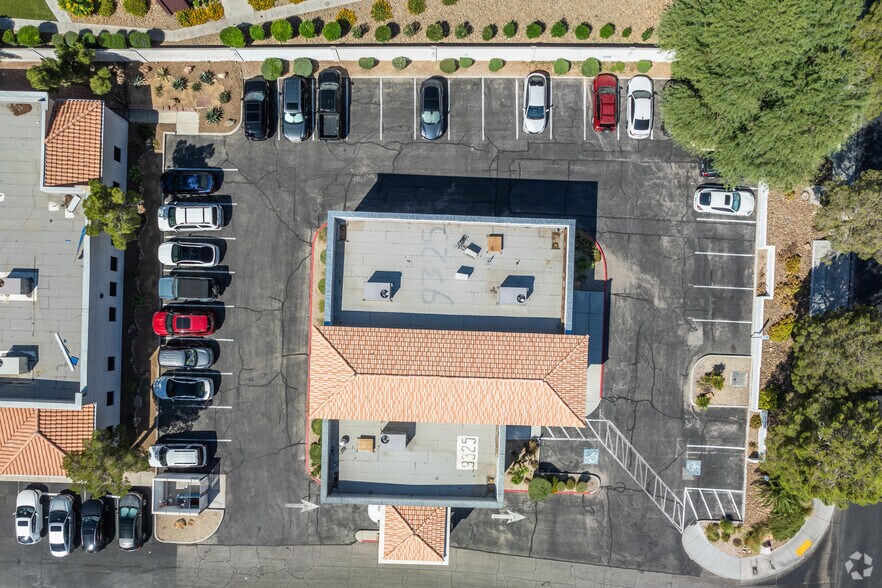 More Photos Of 9325 W Sahara Ave, Las Vegas Freestanding For Lease