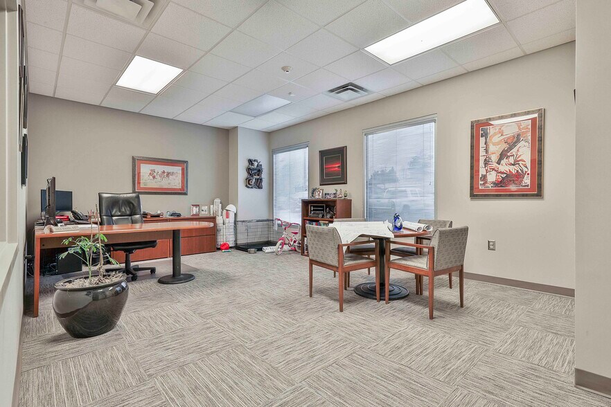 More Photos Of 1039 Sullivan Rd, Newnan Office For Lease