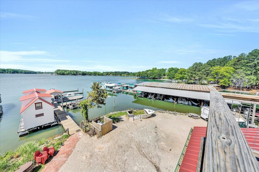 More Photos Of 3619 Airport Rd, Moneta Marina For Sale