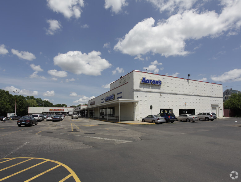 Primary Photo Of 300-358 Boston Ave, Stratford Storefront For Lease