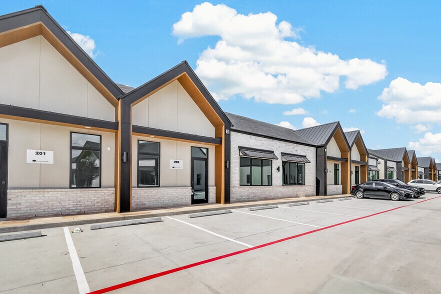 More Photos Of 8503 Union Chappel Rd, Fulshear Office For Sale