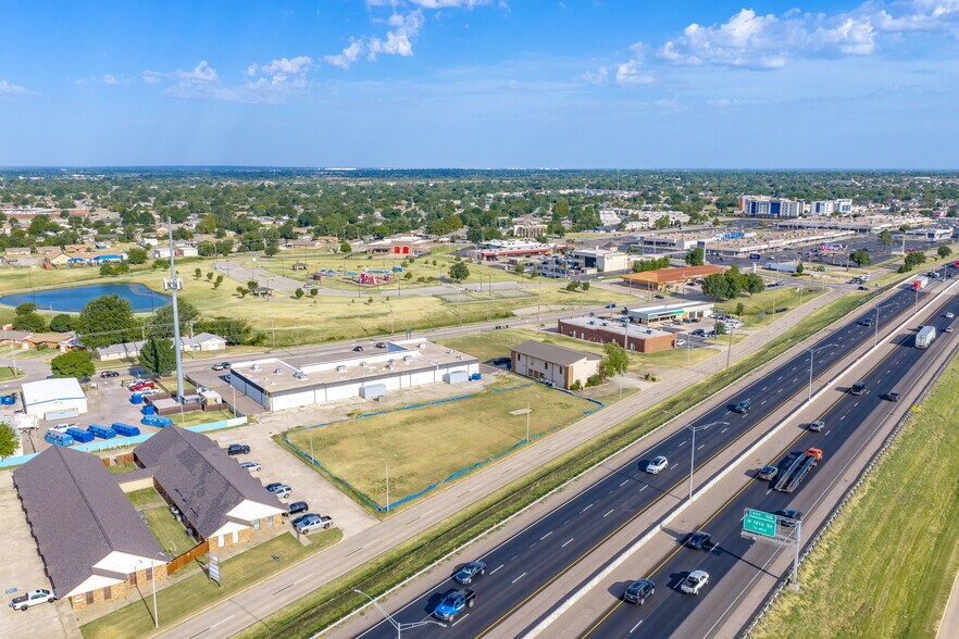 More Photos Of 301 S I-35 Ser Rd, Moore Land For Sale