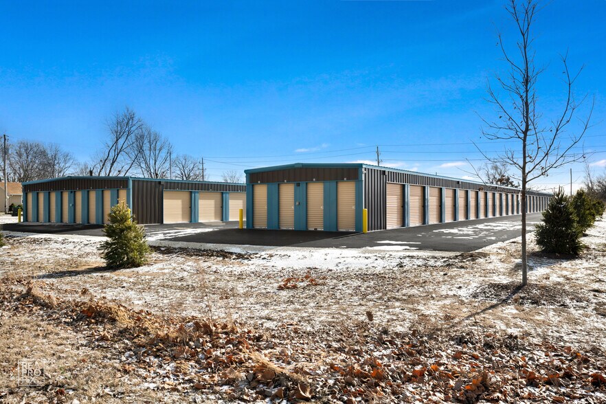 More Photos Of 1120 W Kennedy Rd, Braidwood Self Storage For Sale