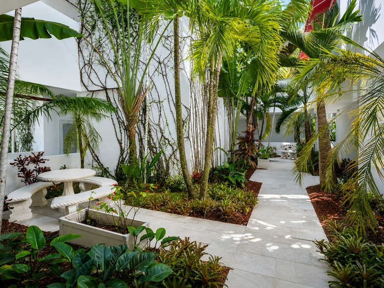 More Photos Of 6950 Cypress Rd, Plantation Loft Creative Space For Lease