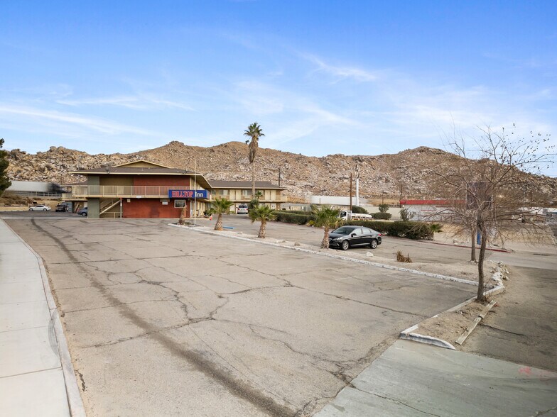 More Photos Of 16901 Stoddard Wells Rd, Victorville Hotel For Sale