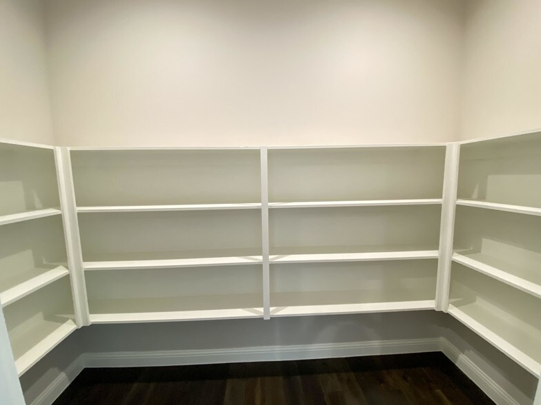 More Photos Of 4425 Plano Pkwy, Carrollton Office For Lease