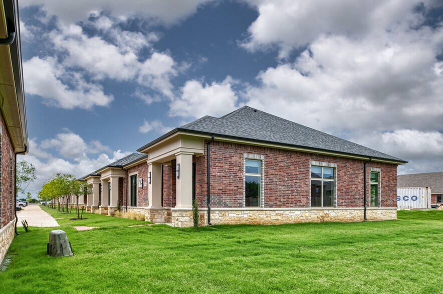 More Photos Of 7700 Preston Rd, Frisco Office For Lease