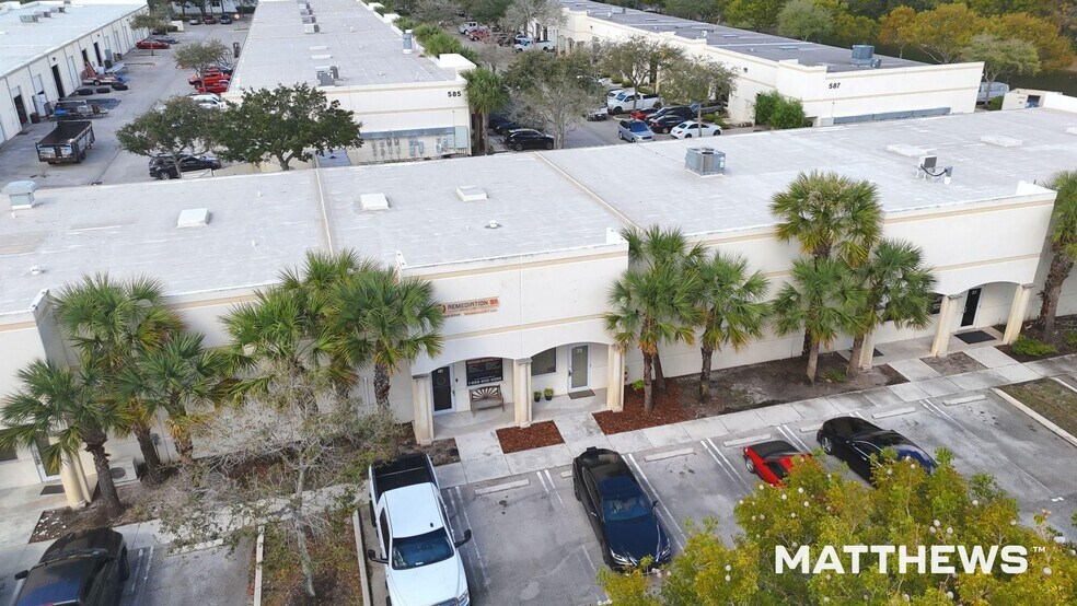 More Photos Of 581 105th Ave N, West Palm Beach Light Distribution For Sale