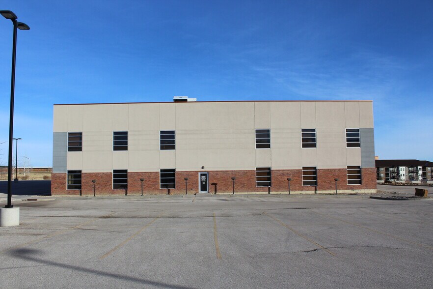 More Photos Of 6500 E 2nd St, Casper Medical For Lease