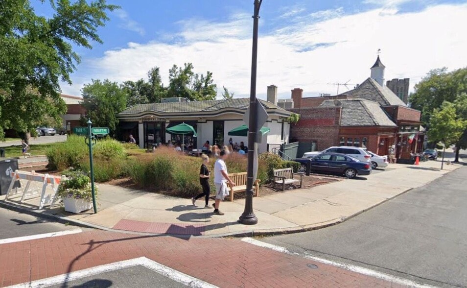 More Photos Of 29 Park Pl, Bronxville Freestanding For Sale